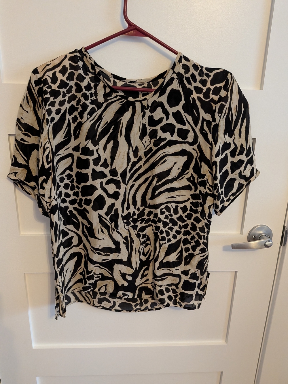 Source Unknown Black & Cream Animal Print Short-Sleeve Blouse